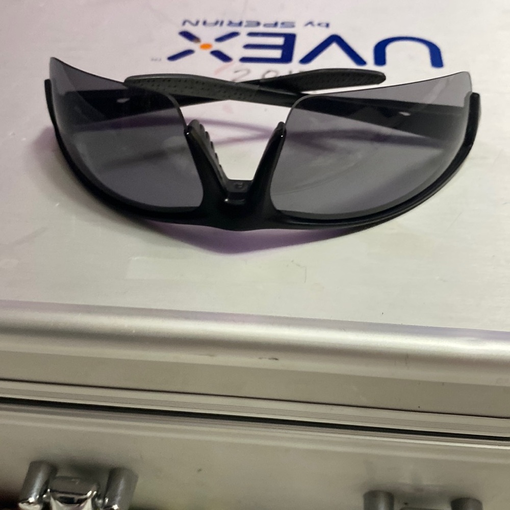 Glasses UVEX